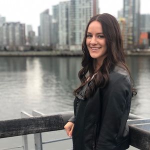 Meet your Posher, Alix